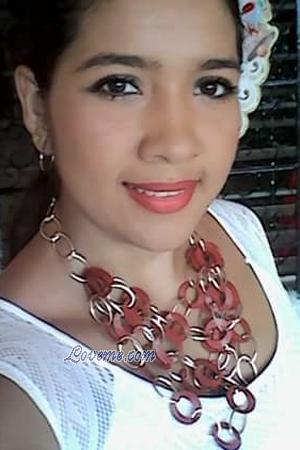160897 - Yira Age: 30 - Colombia