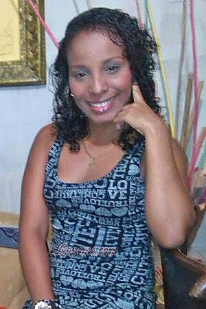 174050 - Yasaidys Age: 36 - Colombia