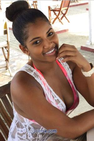 182220 - Yanelis Age: 31 - Colombia