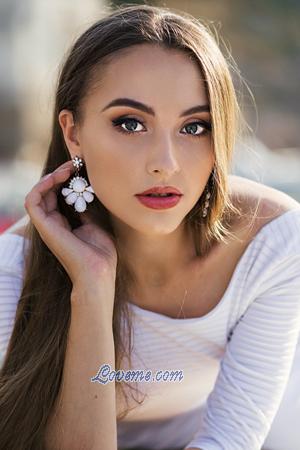 183668 - Anastasiya Age: 32 - Russia