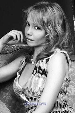 185230 - Yuliya Age: 39 - Russia
