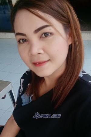198037 - Phatcharee (Fon) Age: 38 - Thailand
