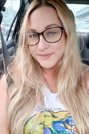203669 - Jessica Age: 44 - Costa Rica