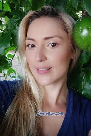 205084 - Ana Maria Age: 43 - Colombia