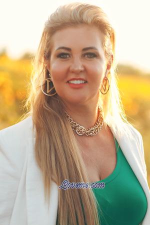 205570 - Elena Age: 49 - Ukraine