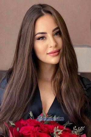 206583 - Yulia Age: 28 - Russia