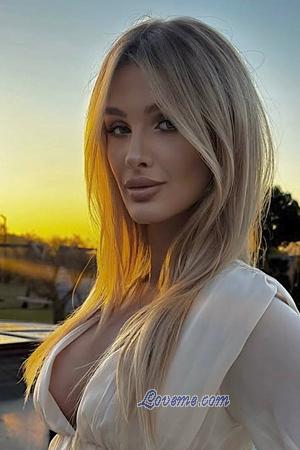222032 - Sofia Age: 24 - Ukraine