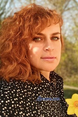 223102 - Olesya Age: 45 - Ukraine