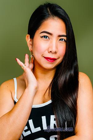 Sujida, single woman in Rayong, Thailand