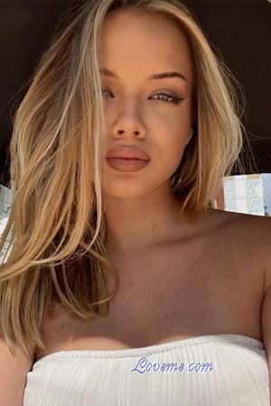 227339 - Darina Age: 18 - Ukraine