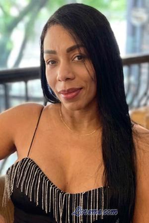 227379 - Julia Age: 41 - Colombia