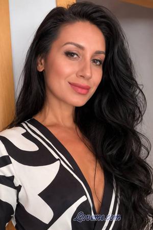 228063 - Yanina Age: 38 - Ukraine