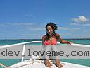 cartagena-women-boat-1104-34