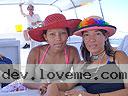cartagena-women-boat-1104-58